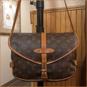 Authentic Louis Vuitton Saumur 30